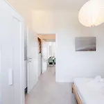 Certosa - Bright & Modern - 2 Steps From Train Station By Innstay Appartamento
