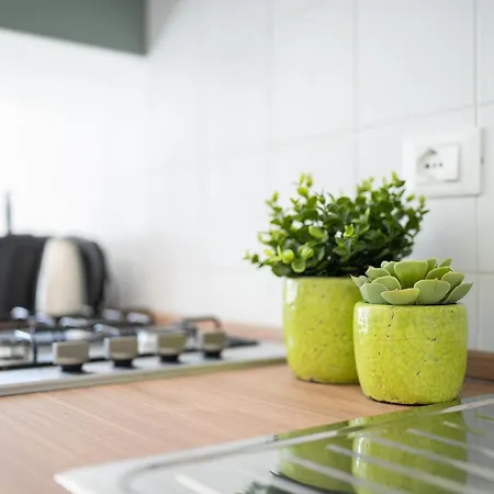 Certosa - Bright & Modern - 2 Steps From Train Station By Innstay *